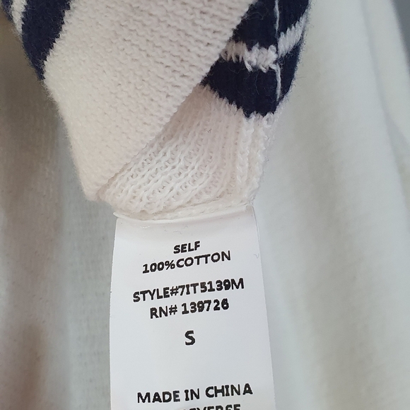 WILD HONEY Sweater Cold Shoulders White Navy Womens Sz S Nautical Charm Preppy - Picture 8 of 9